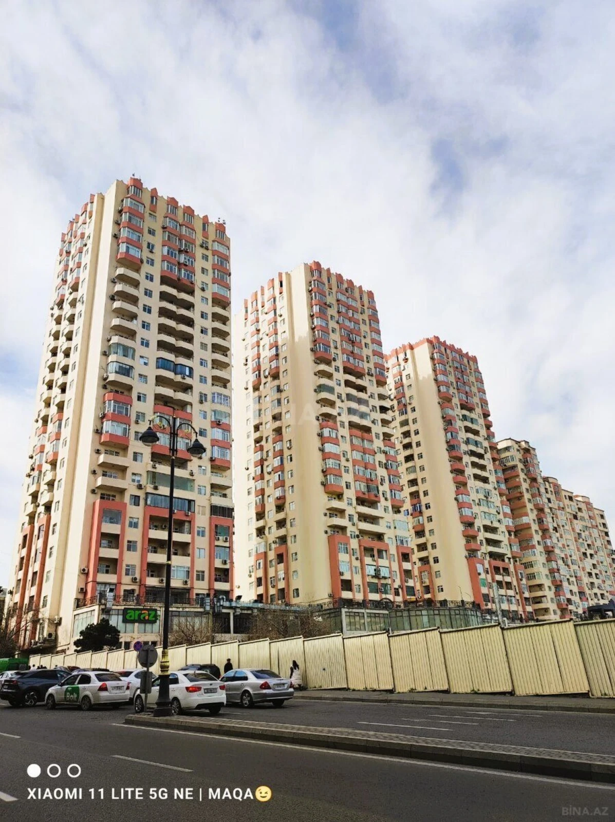 Kirayə verilir 3 otaqlı mənzil 105 m²