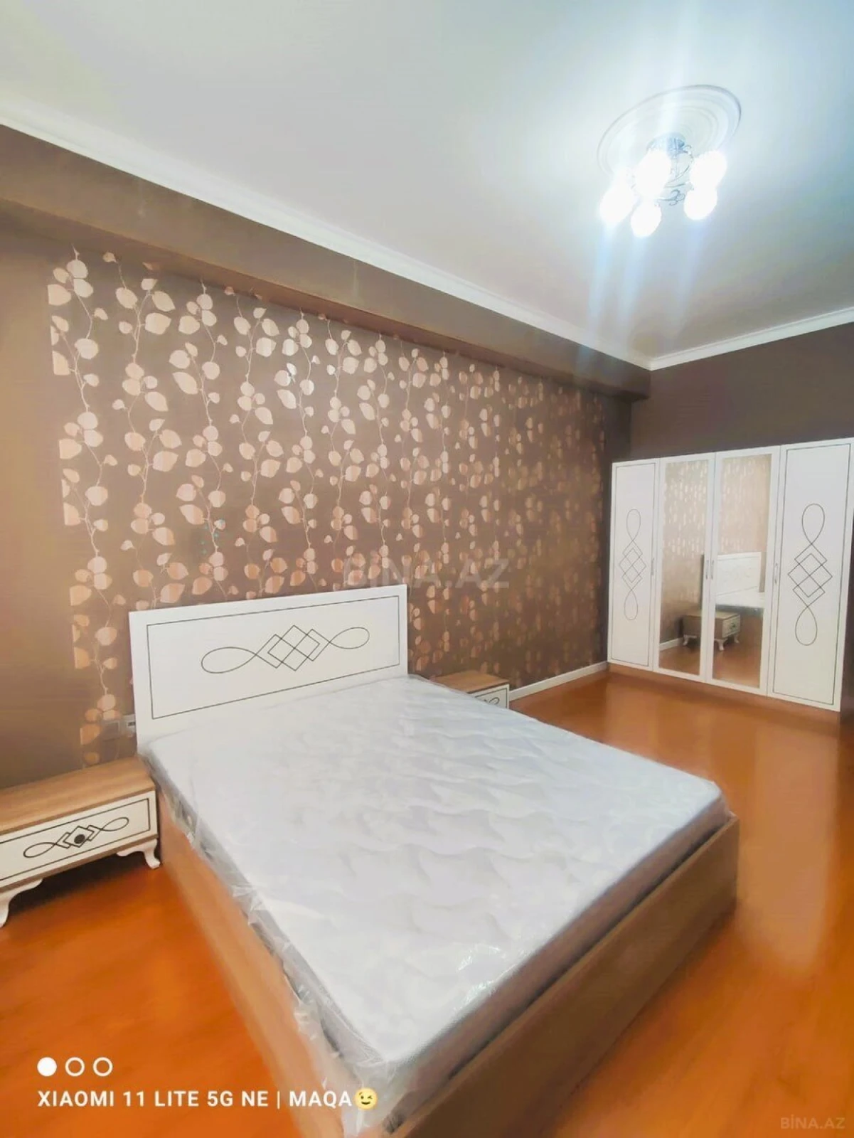 Kirayə verilir 3 otaqlı mənzil 105 m²