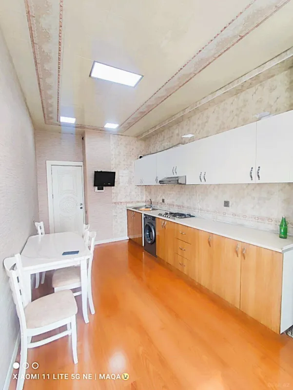 Kirayə verilir 3 otaqlı mənzil 105 m²