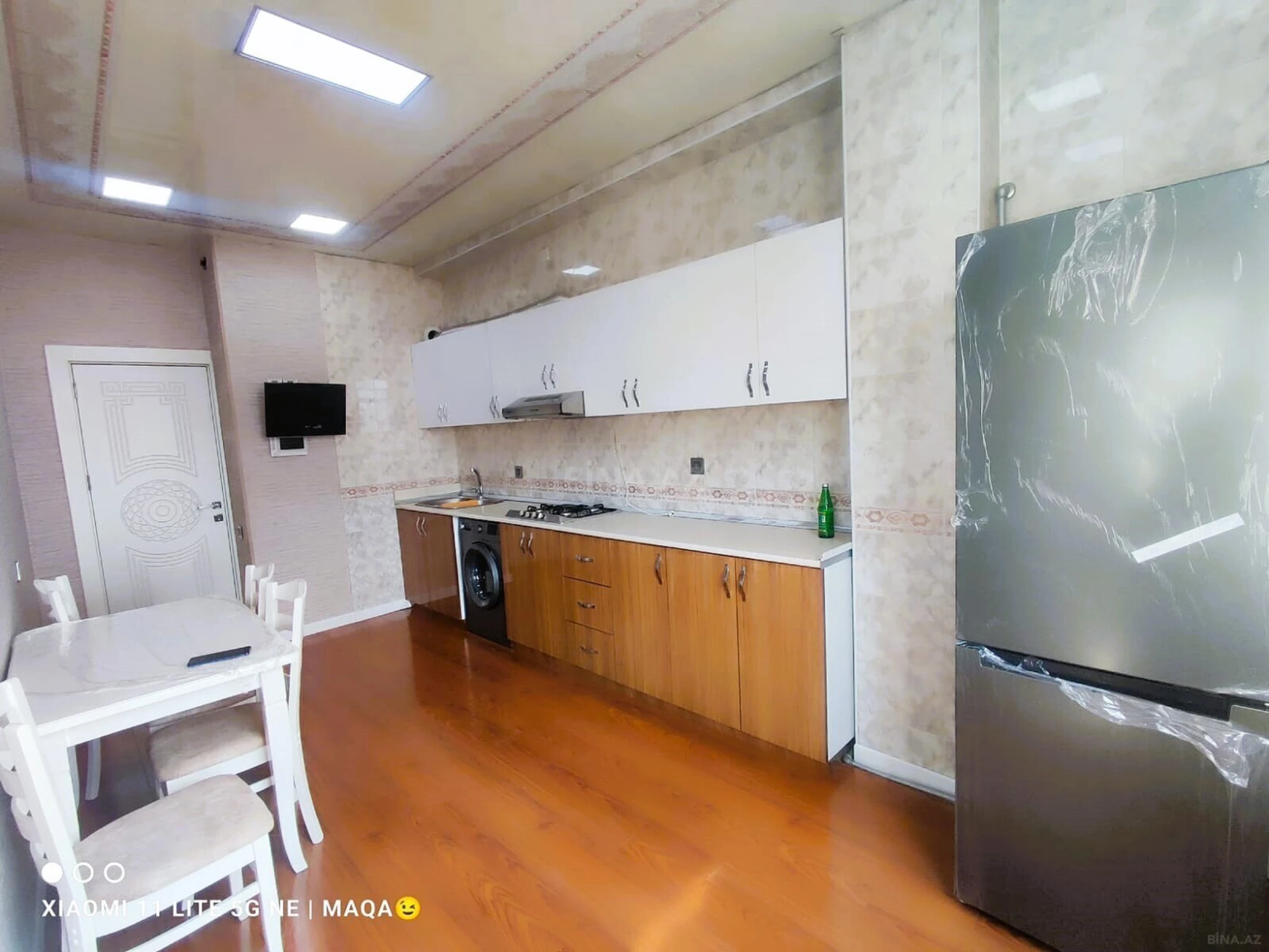 Kirayə verilir 3 otaqlı mənzil 105 m²