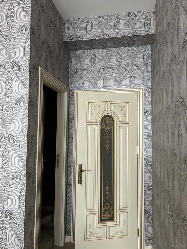 Satılır 4 otaqlı mənzil 170.7 m²