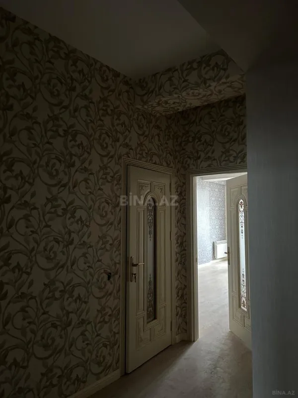 Satılır 4 otaqlı mənzil 170.7 m²