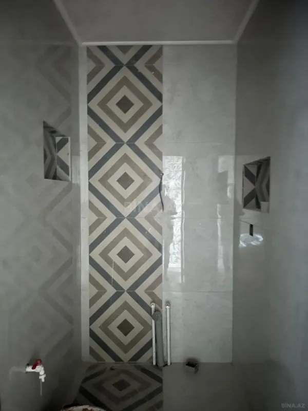 Satılır 4 otaqlı mənzil 170.7 m²