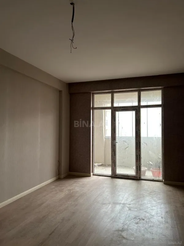 Satılır 4 otaqlı mənzil 170.7 m²