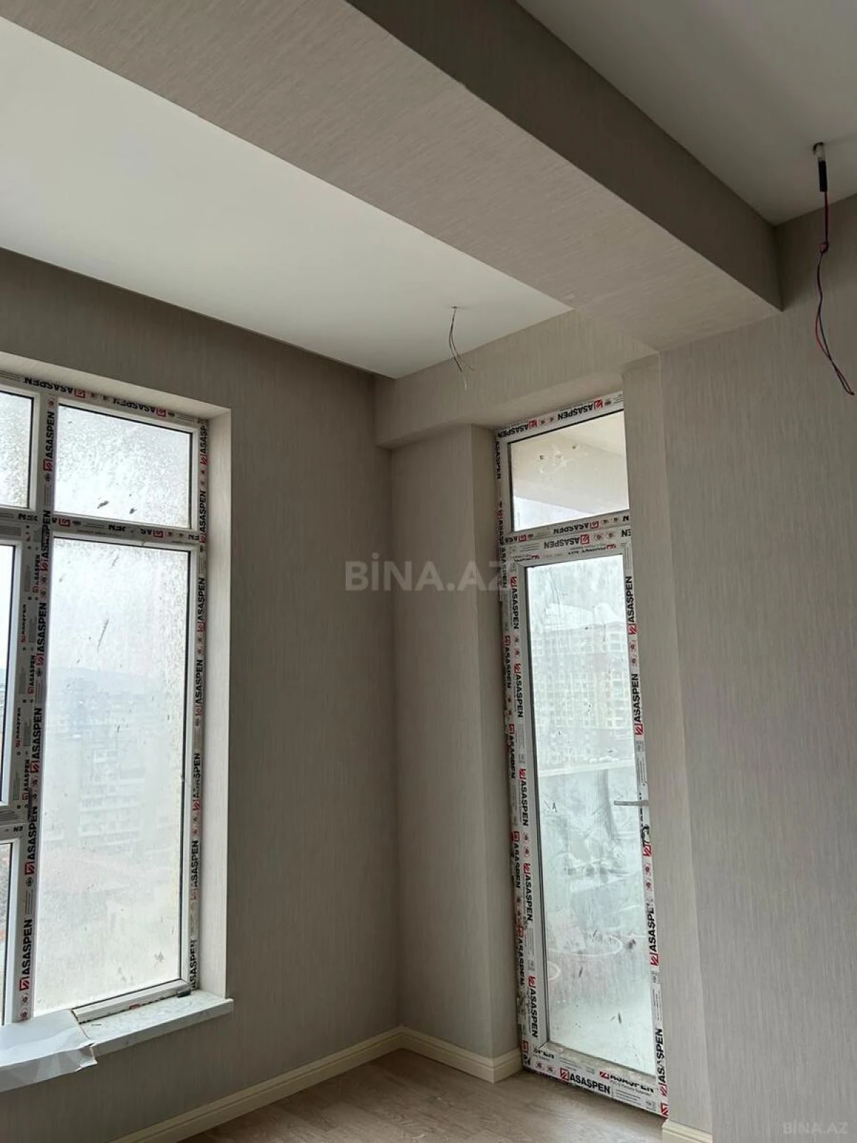 Satılır 4 otaqlı mənzil 170.7 m²