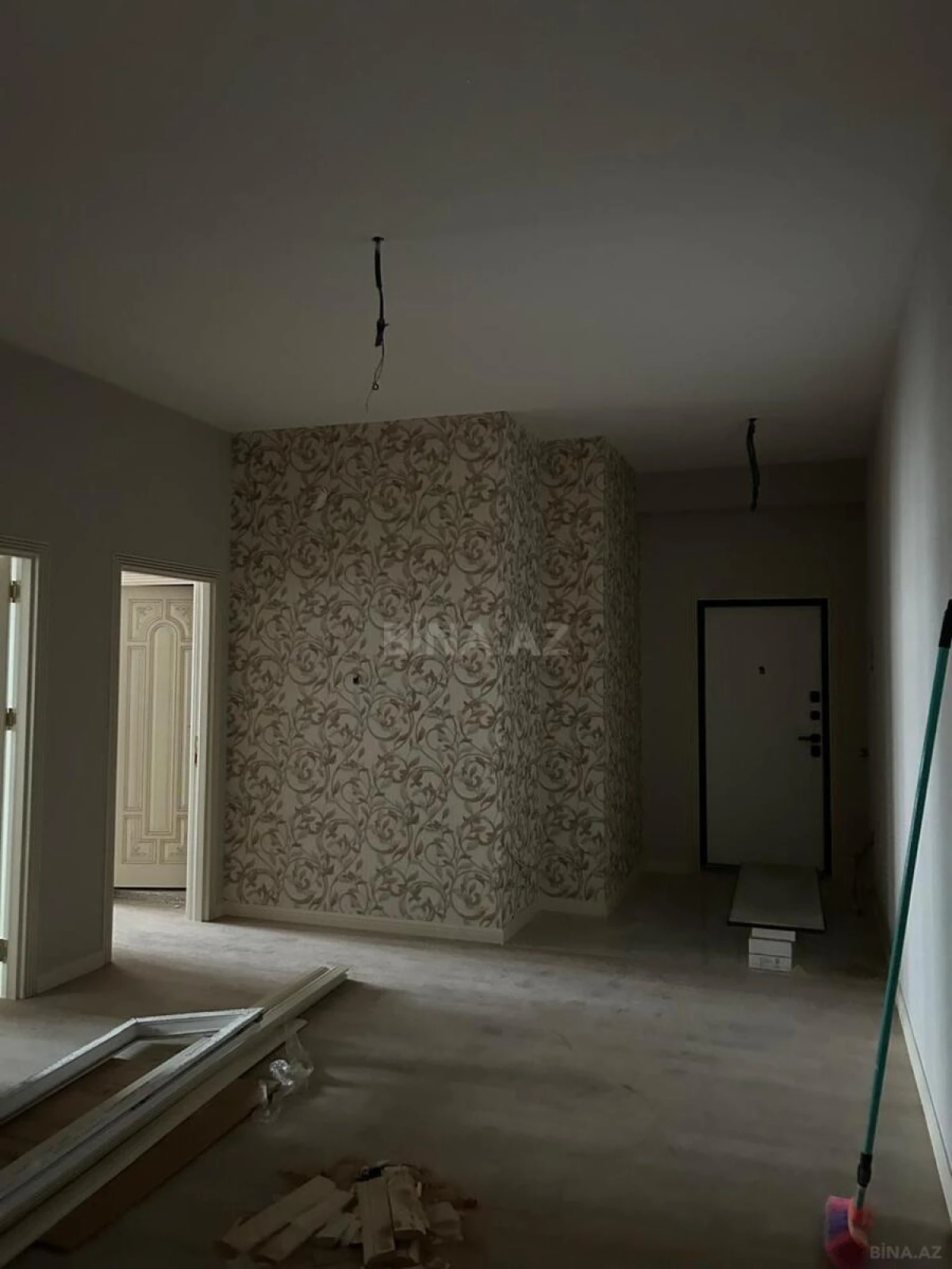 Satılır 4 otaqlı mənzil 170.7 m²