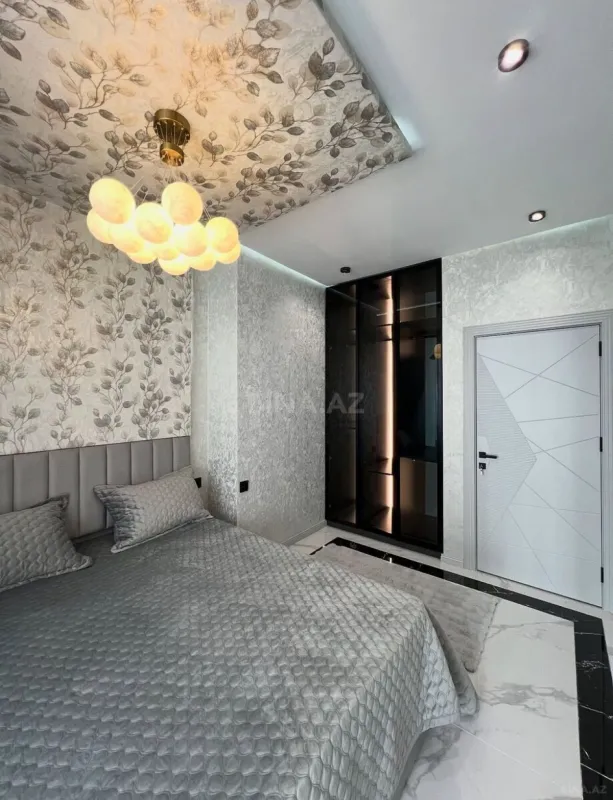 Satılır 2 otaqlı mənzil 65 m²