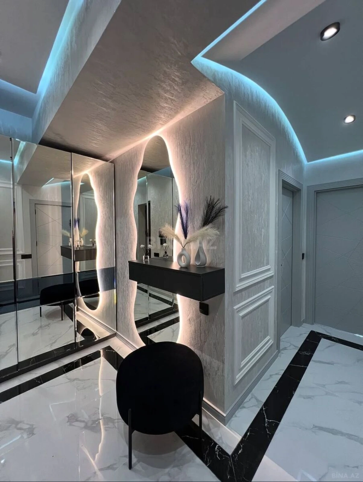 Satılır 2 otaqlı mənzil 65 m²