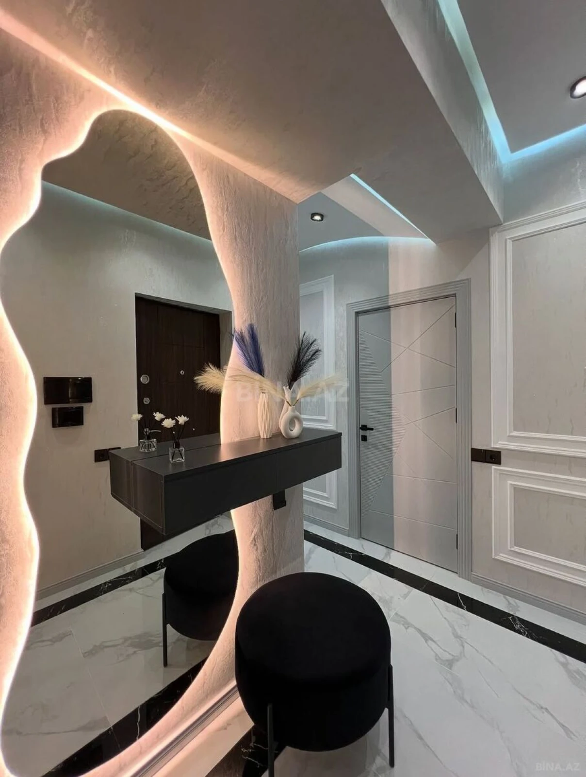 Satılır 2 otaqlı mənzil 65 m²