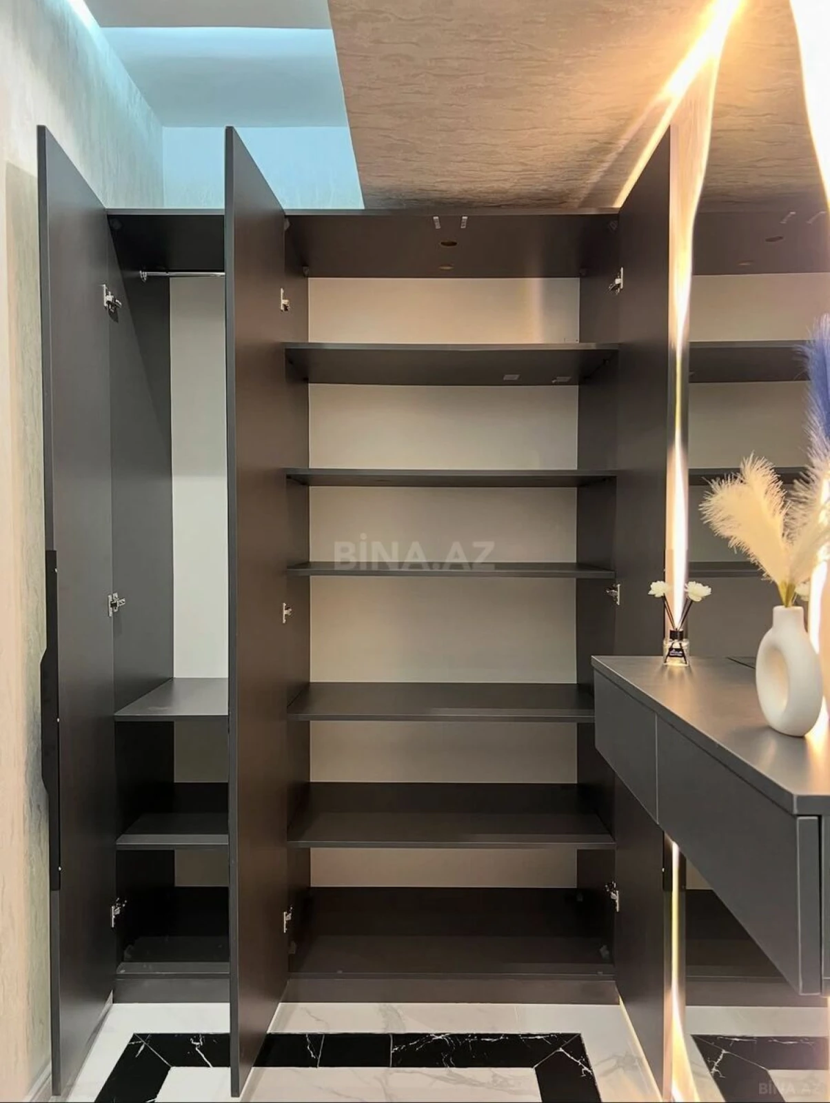 Satılır 2 otaqlı mənzil 65 m²