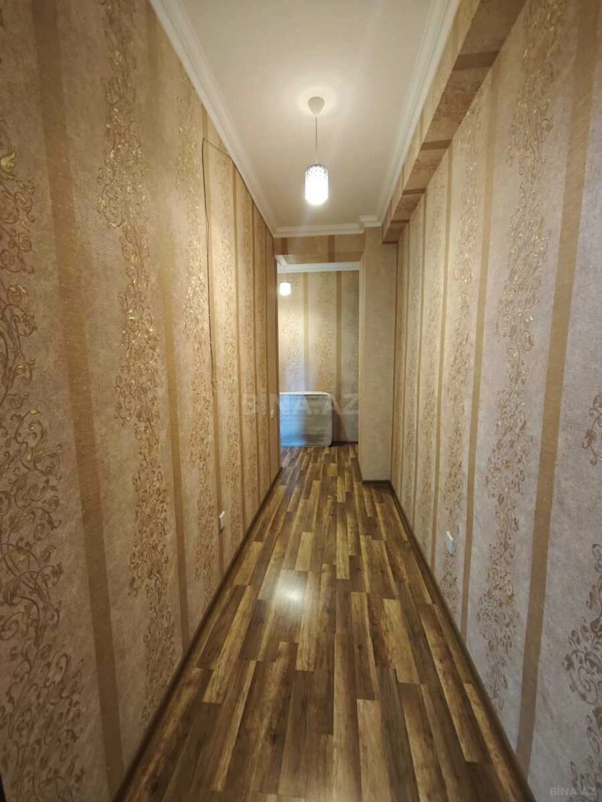 Kirayə verilir 3 otaqlı mənzil 130 m²