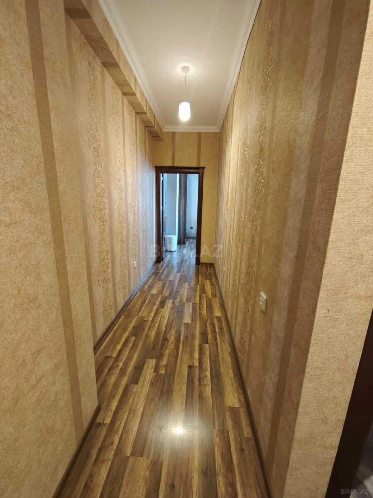 Kirayə verilir 3 otaqlı mənzil 130 m²