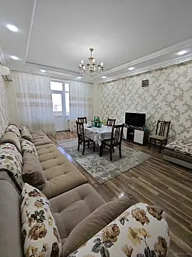 Kirayə verilir 3 otaqlı mənzil 130 m²