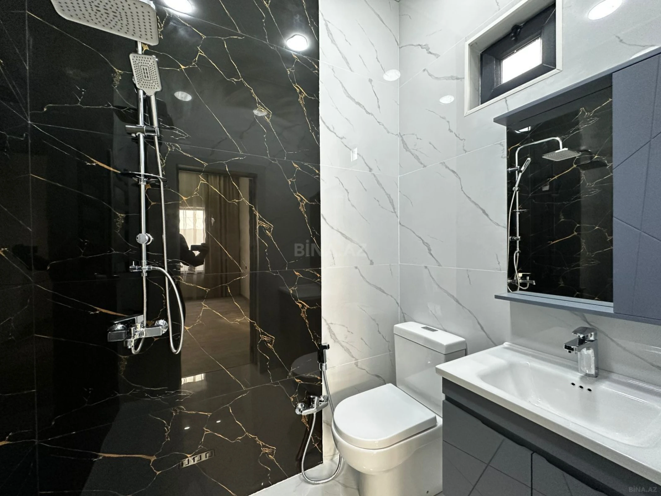 Satılır 4 otaqlı həyət evi 140 m²