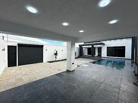 Satılır 4 otaqlı həyət evi 140 m²