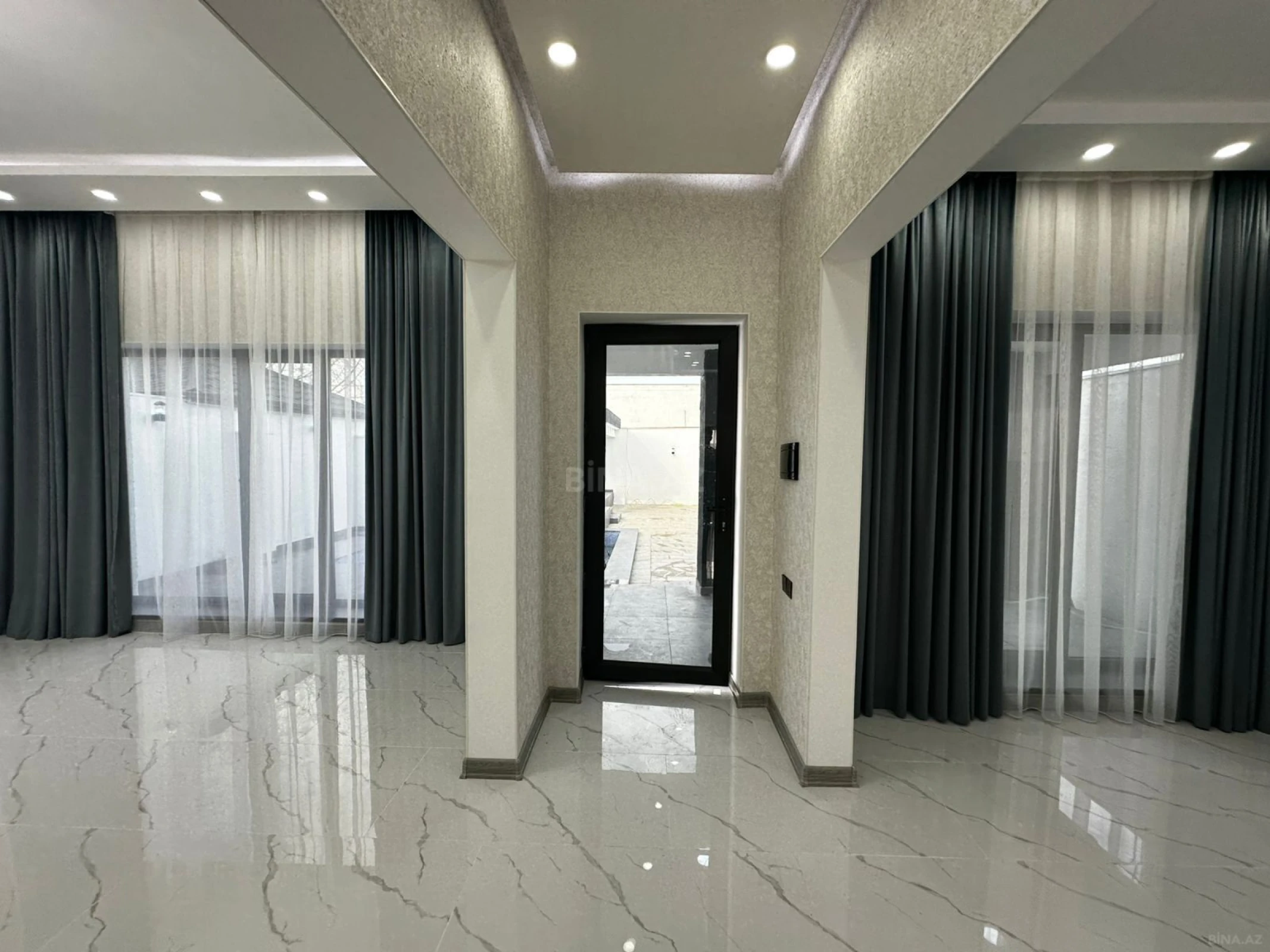 Satılır 4 otaqlı həyət evi 140 m²