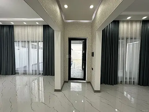 Satılır 4 otaqlı həyət evi 140 m²