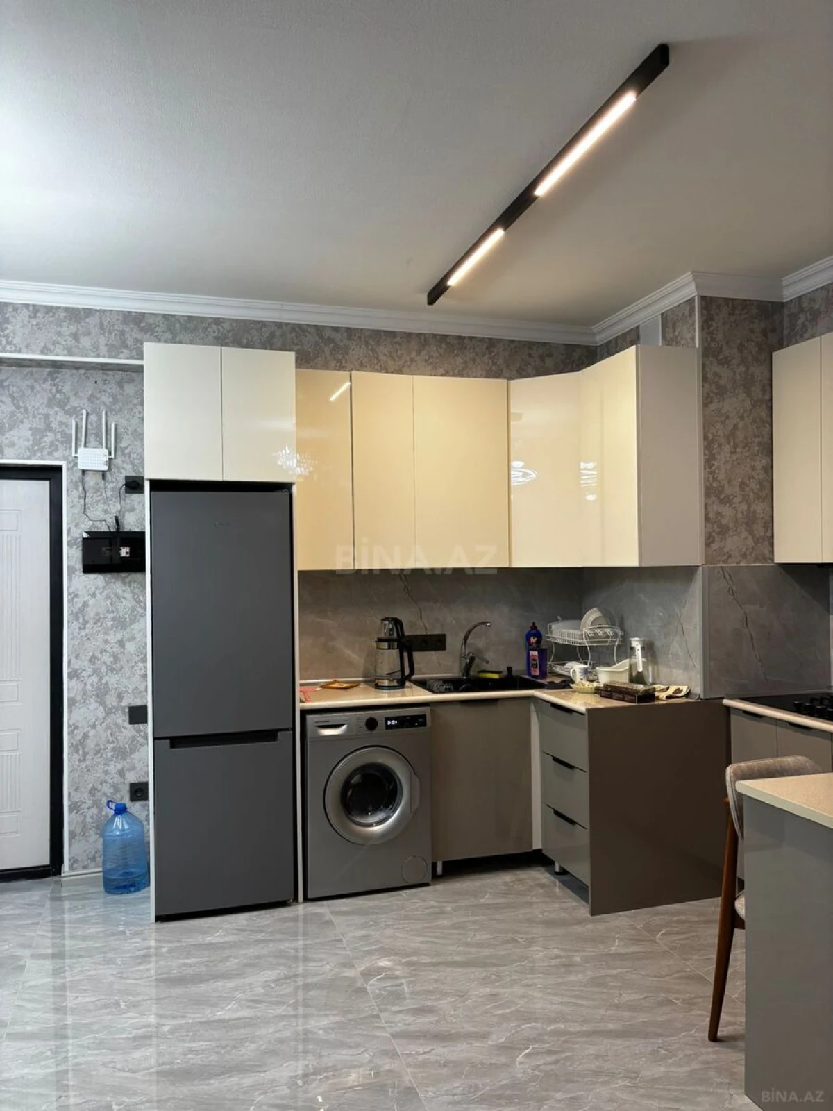 Kirayə verilir 2 otaqlı mənzil 60 m²
