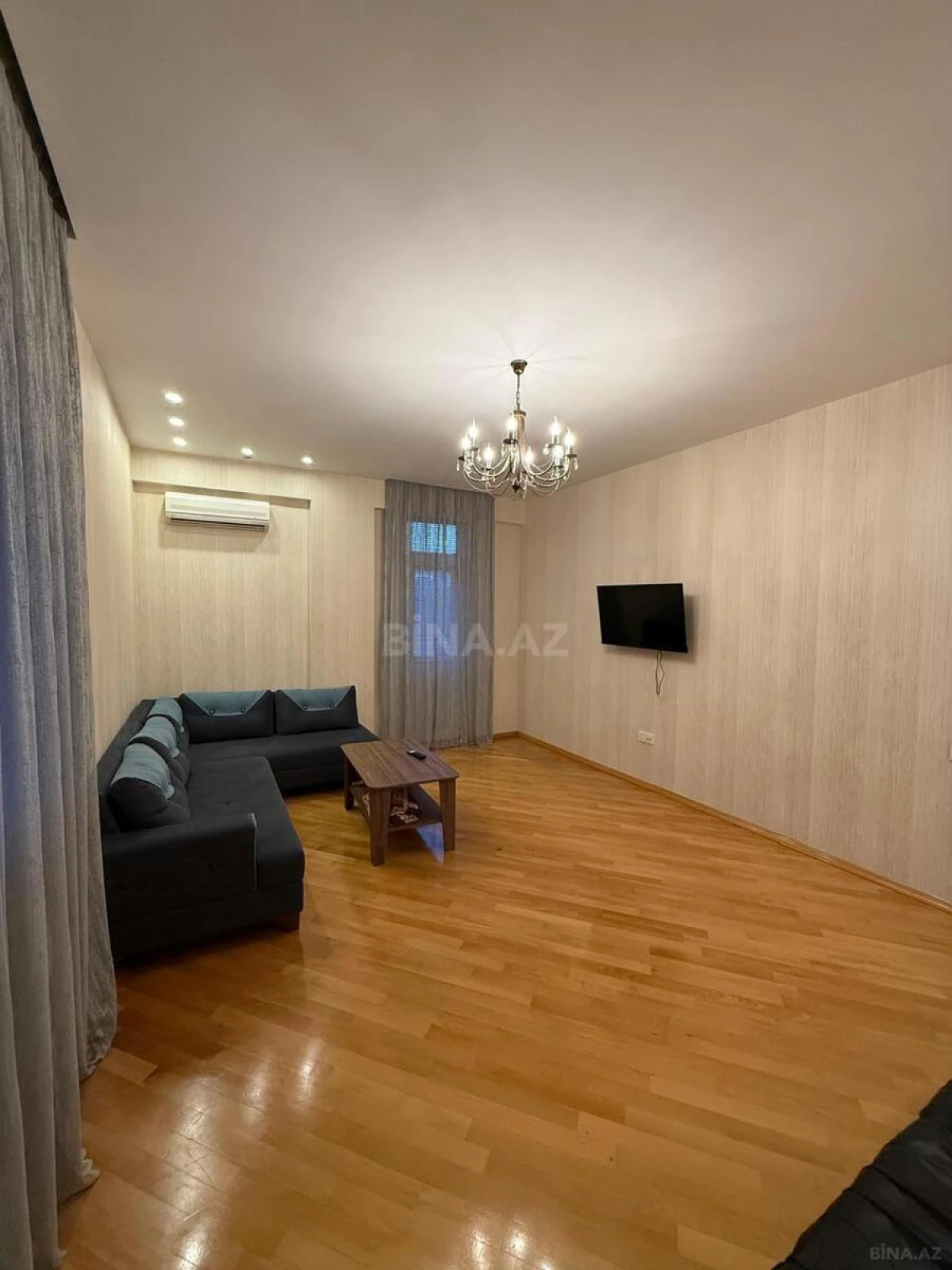 Satılır 2 otaqlı mənzil 90 m²