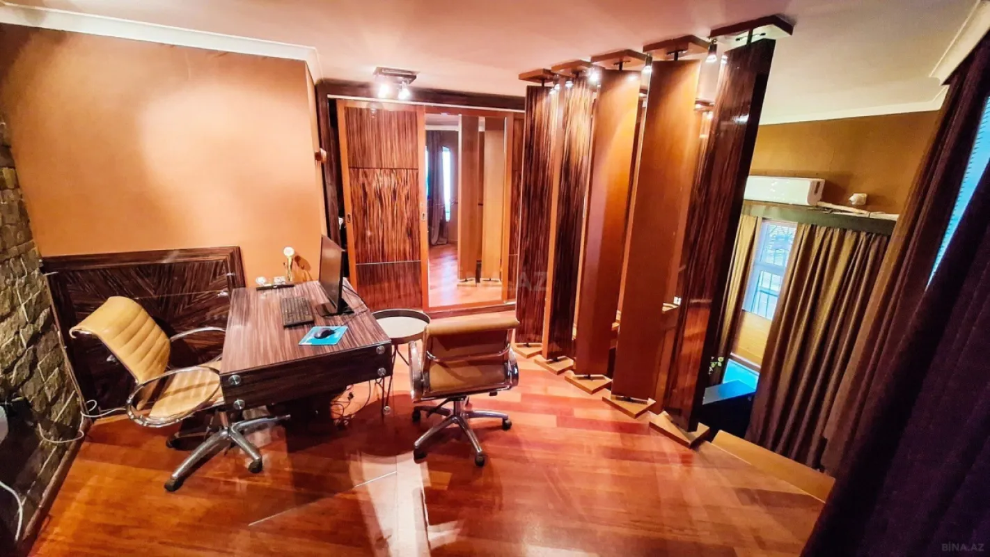 Satılır 5 otaqlı ofis 166 m²