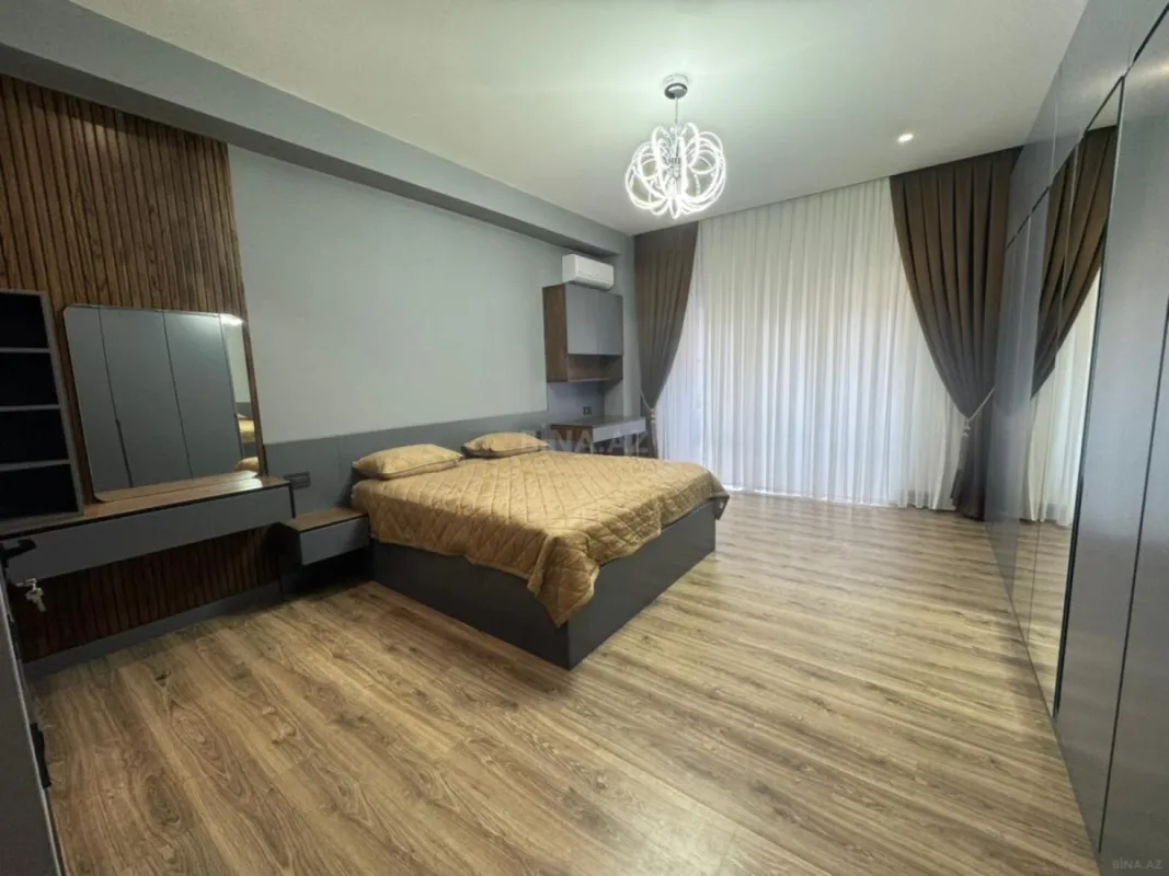 Kirayə verilir 3 otaqlı mənzil 135 m²