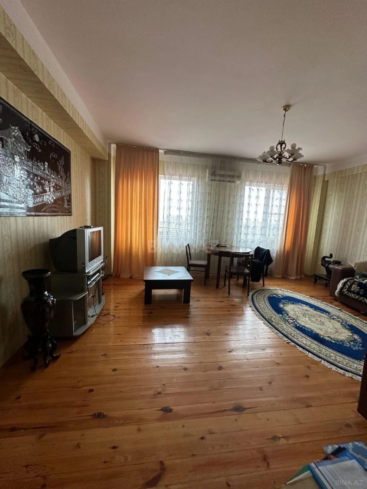 Satılır 3 otaqlı mənzil 115 m²