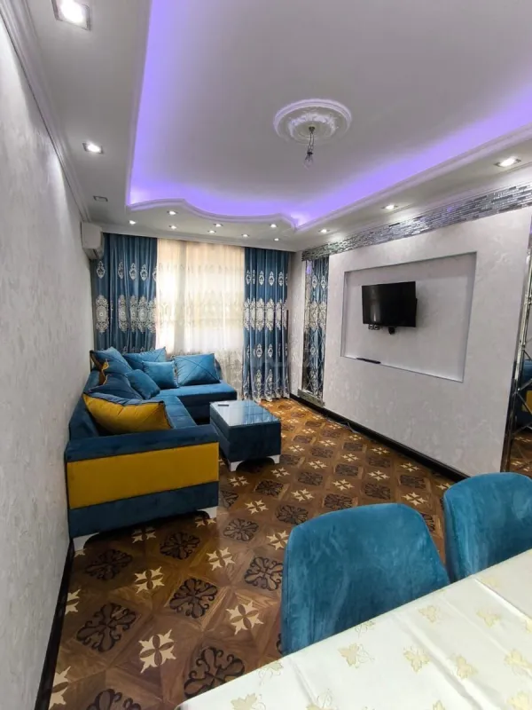 Kirayə verilir 4 otaqlı mənzil 110 m²