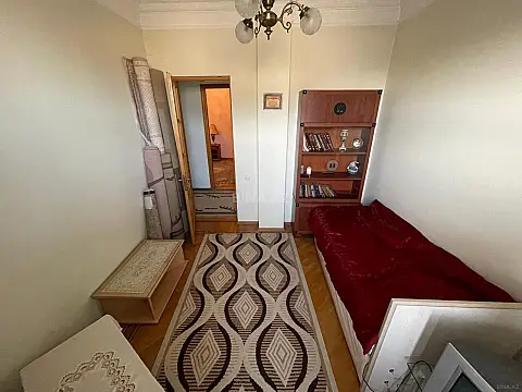Kirayə verilir 5 otaqlı həyət evi 300 m²