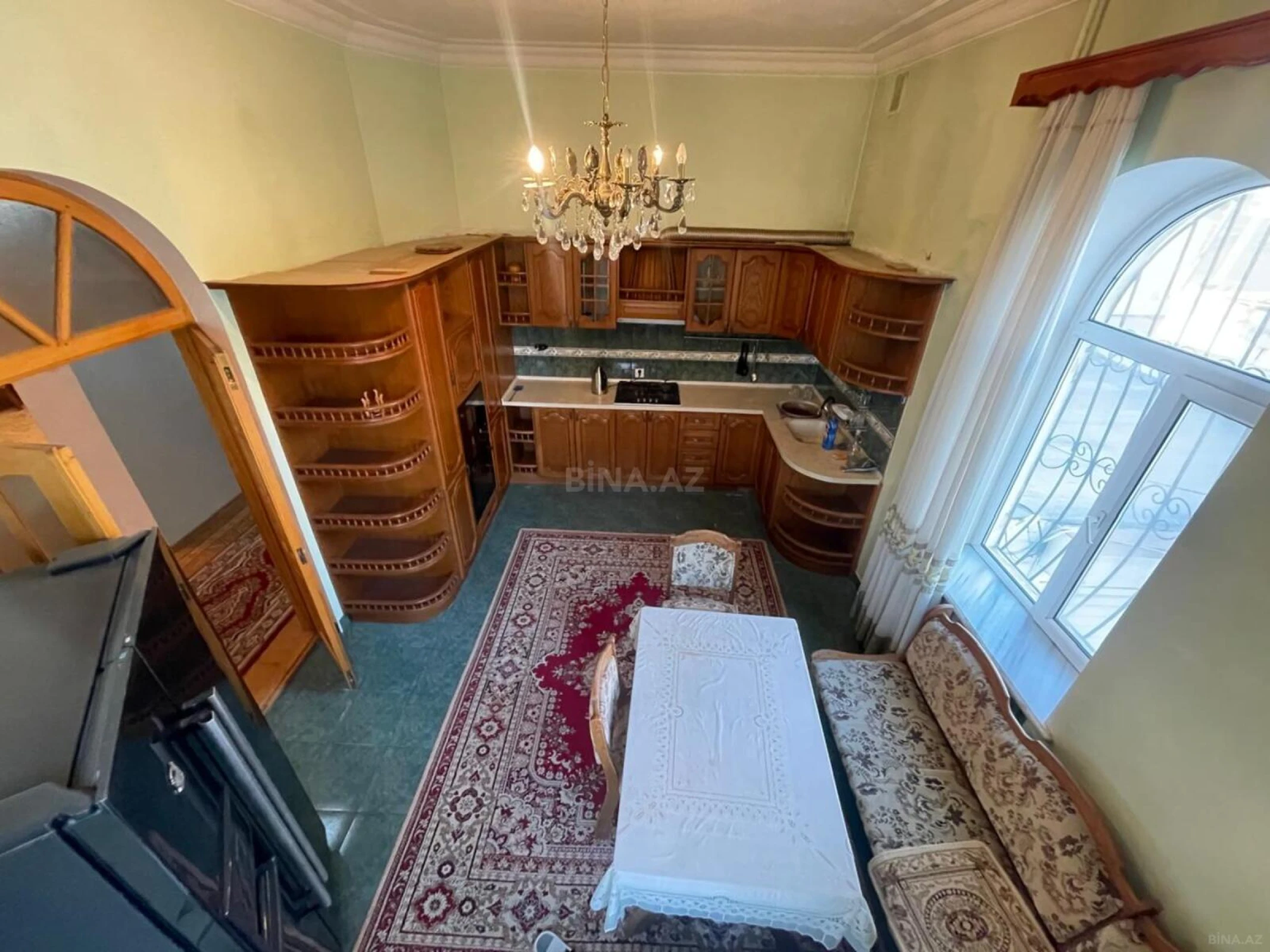 Kirayə verilir 5 otaqlı həyət evi 300 m²