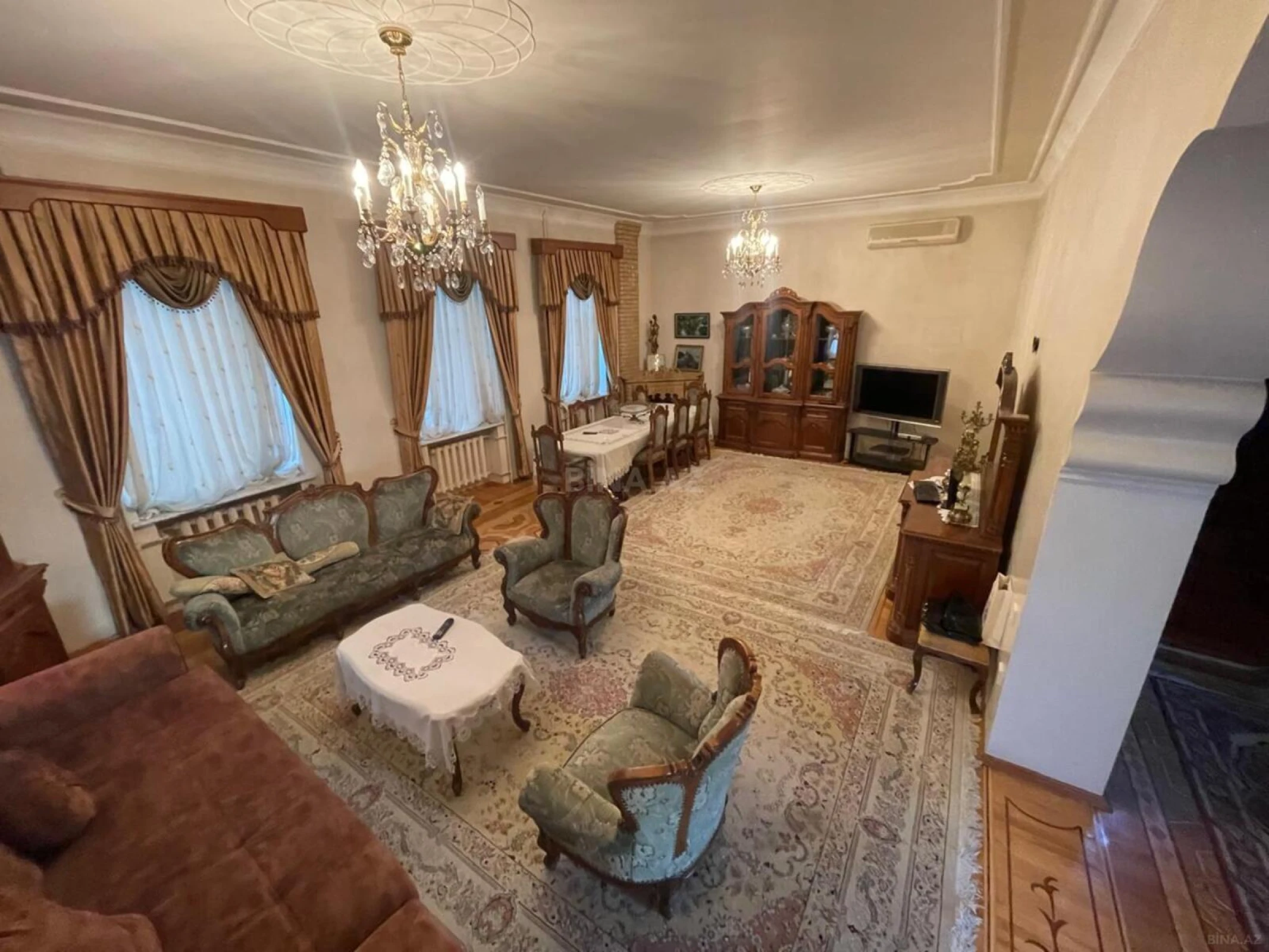 Kirayə verilir 5 otaqlı həyət evi 300 m²