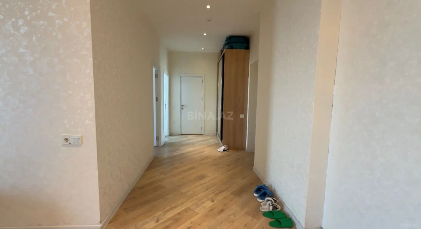 Kirayə verilir 2 otaqlı mənzil 78 m²