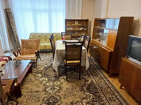 Kirayə verilir 2 otaqlı mənzil 88 m²