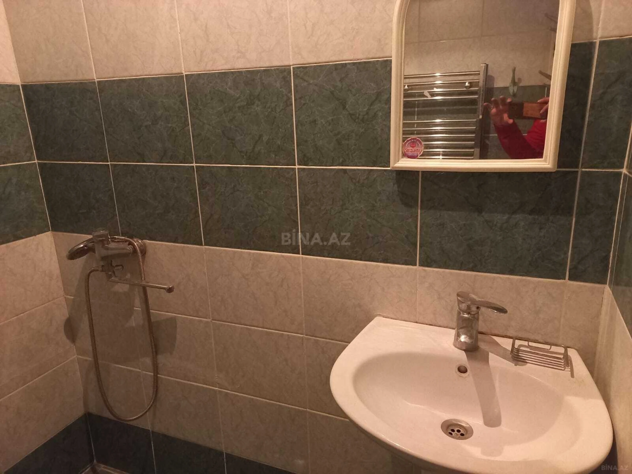 Kirayə verilir 2 otaqlı mənzil 88 m²