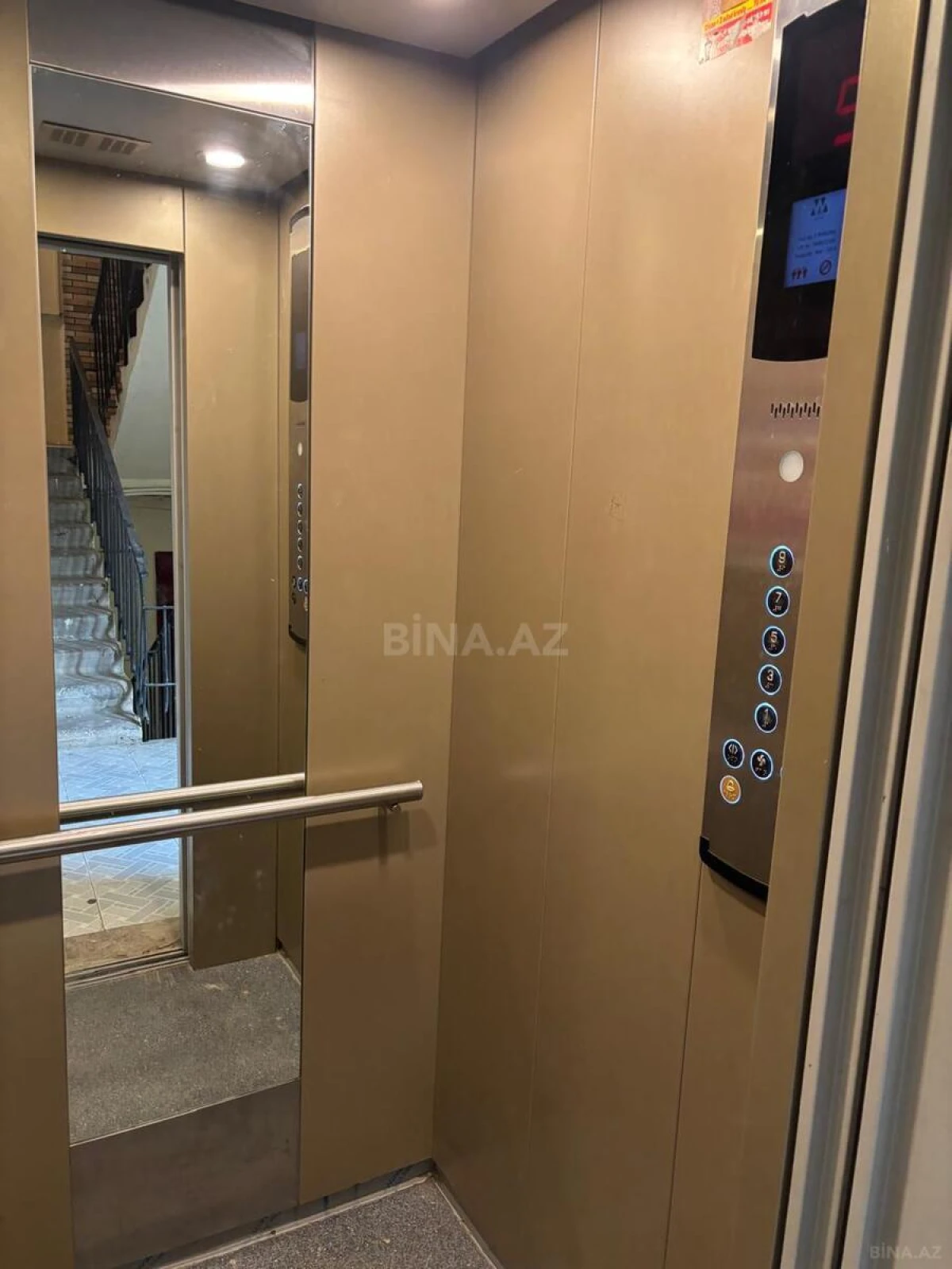 Satılır 3 otaqlı mənzil 85 m²