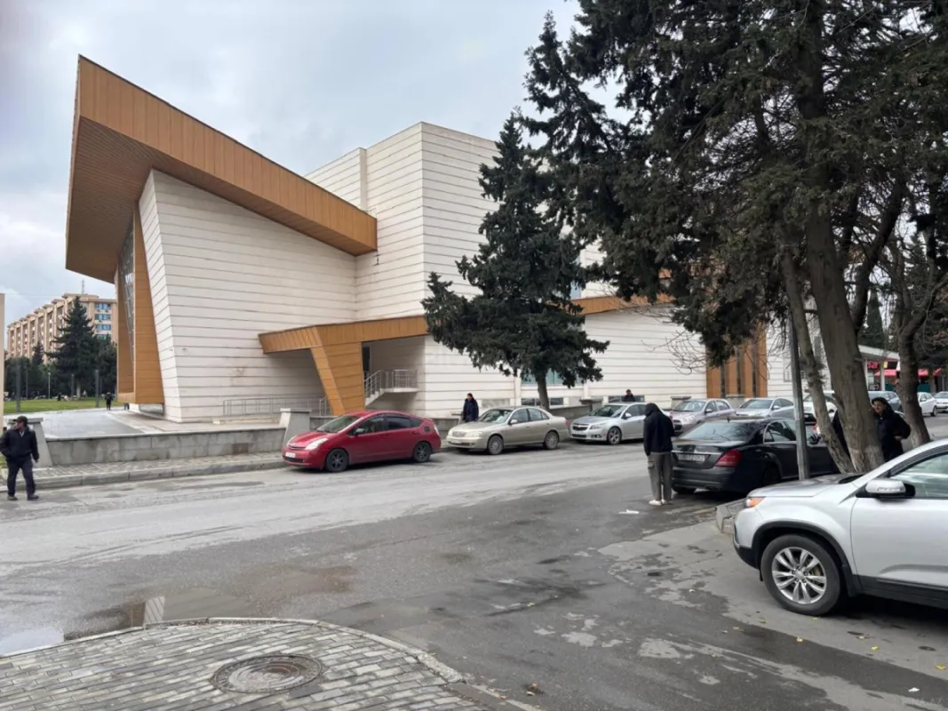 Satılır 3 otaqlı mənzil 85 m²