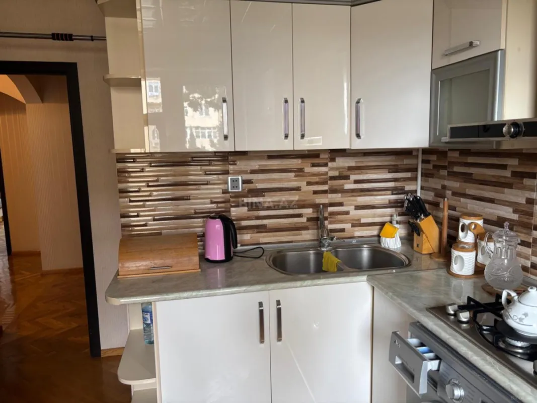 Satılır 3 otaqlı mənzil 85 m²