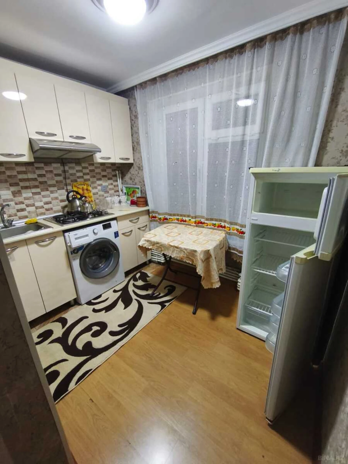 Kirayə verilir 2 otaqlı mənzil 45 m²