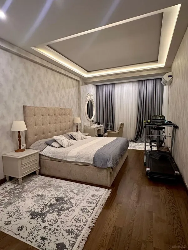 Kirayə verilir 4 otaqlı mənzil 150 m²