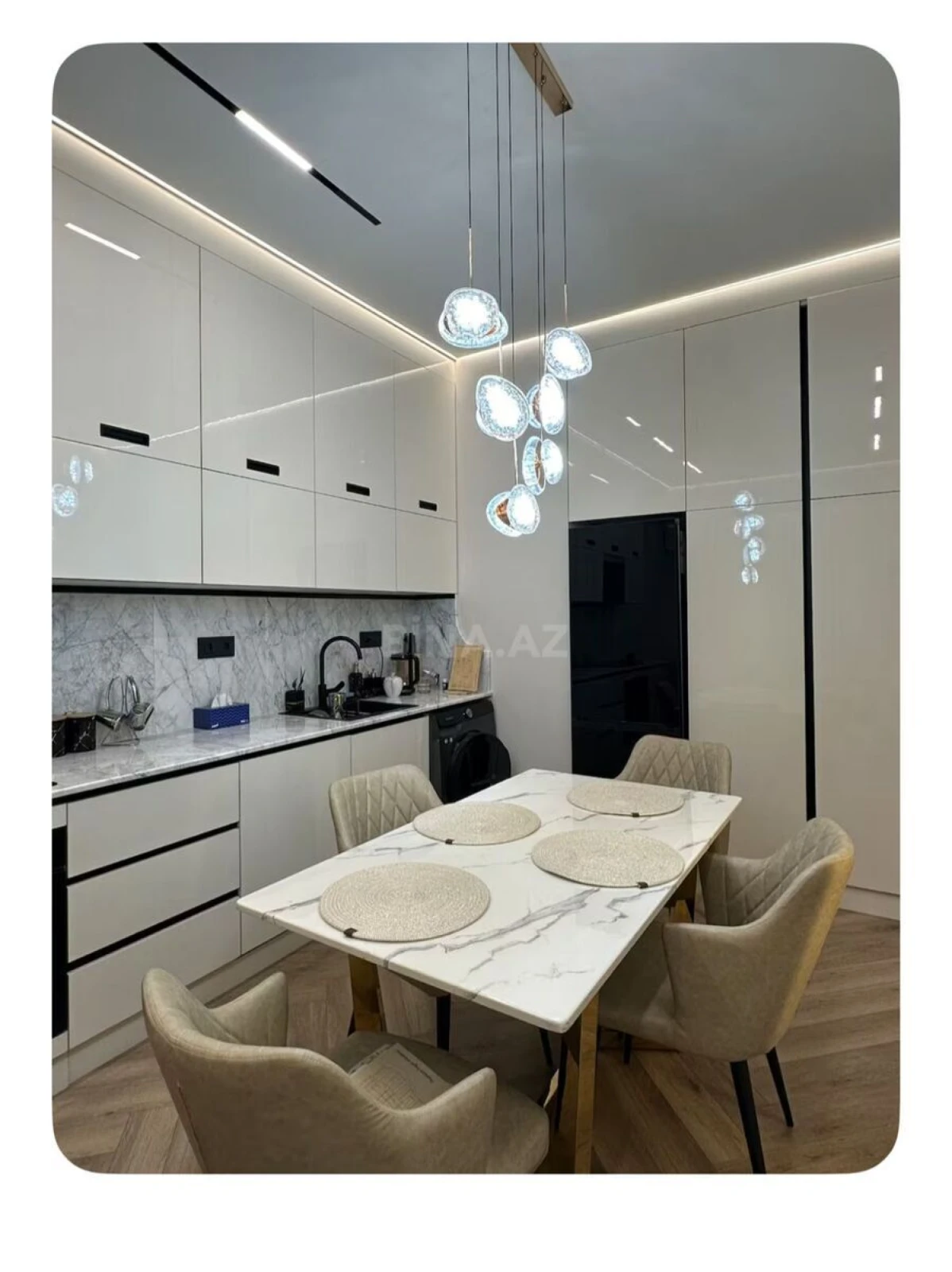 Satılır 2 otaqlı mənzil 52 m²