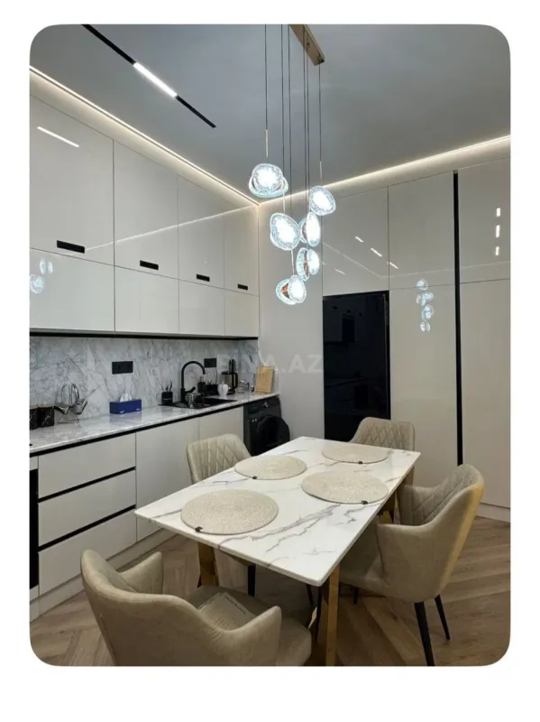 Satılır 2 otaqlı mənzil 52 m²