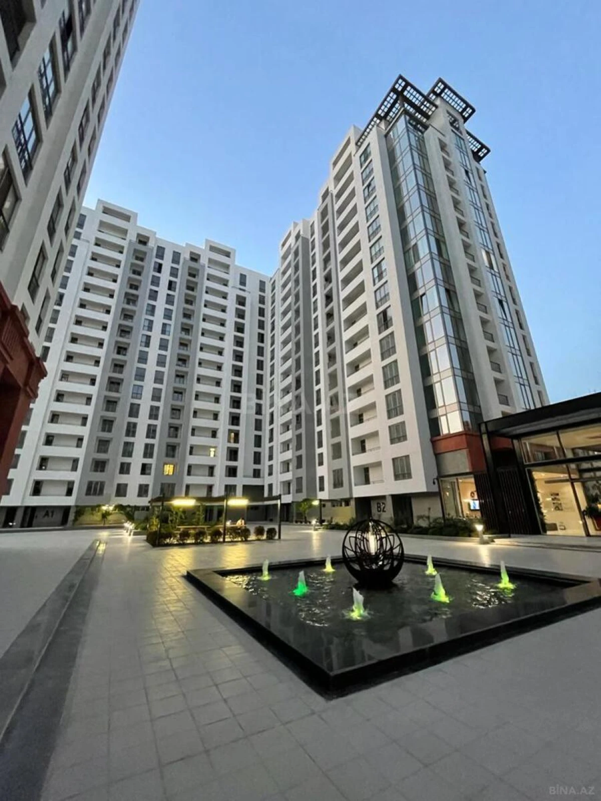 Satılır 2 otaqlı mənzil 52 m²