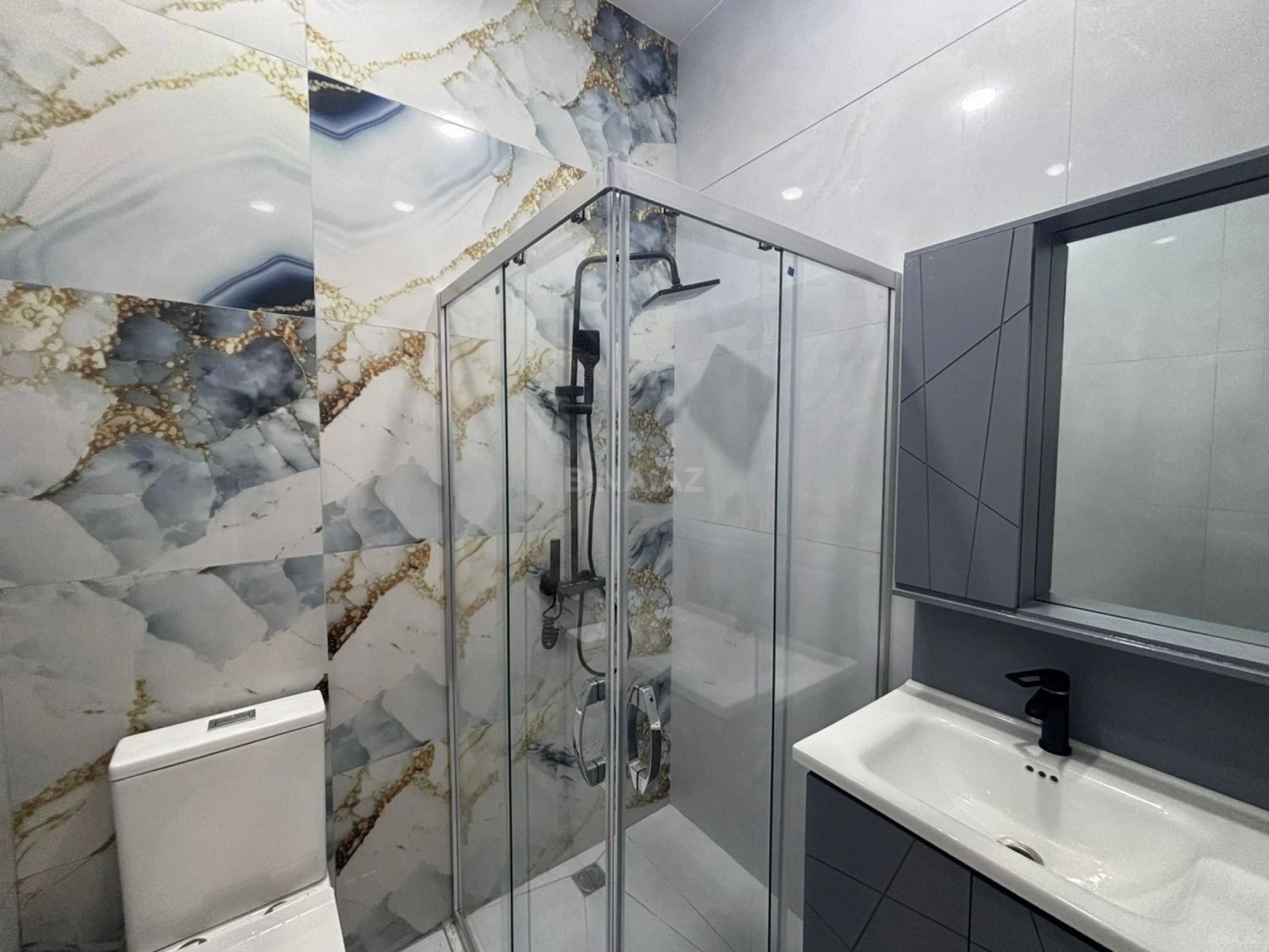 Satılır 4 otaqlı həyət evi 160 m²