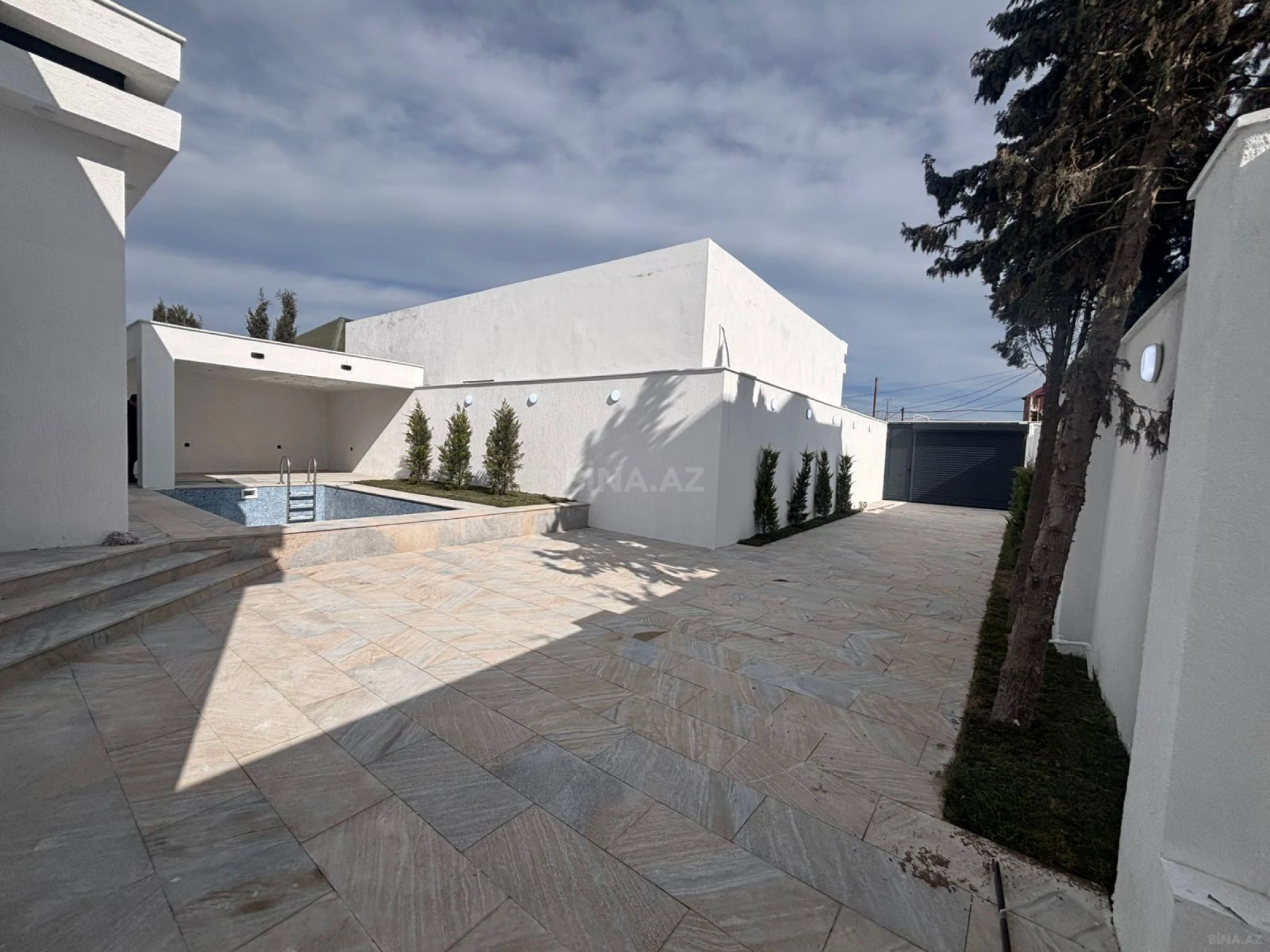 Satılır 4 otaqlı həyət evi 160 m²