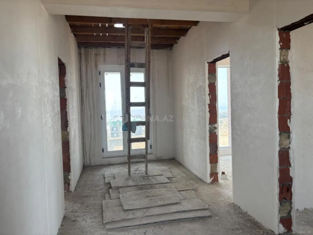 Satılır 6 otaqlı həyət evi 310 m²