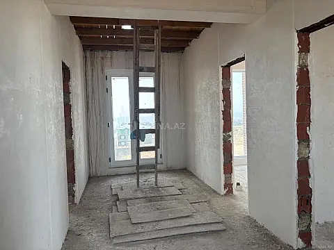 Satılır 6 otaqlı həyət evi 310 m²