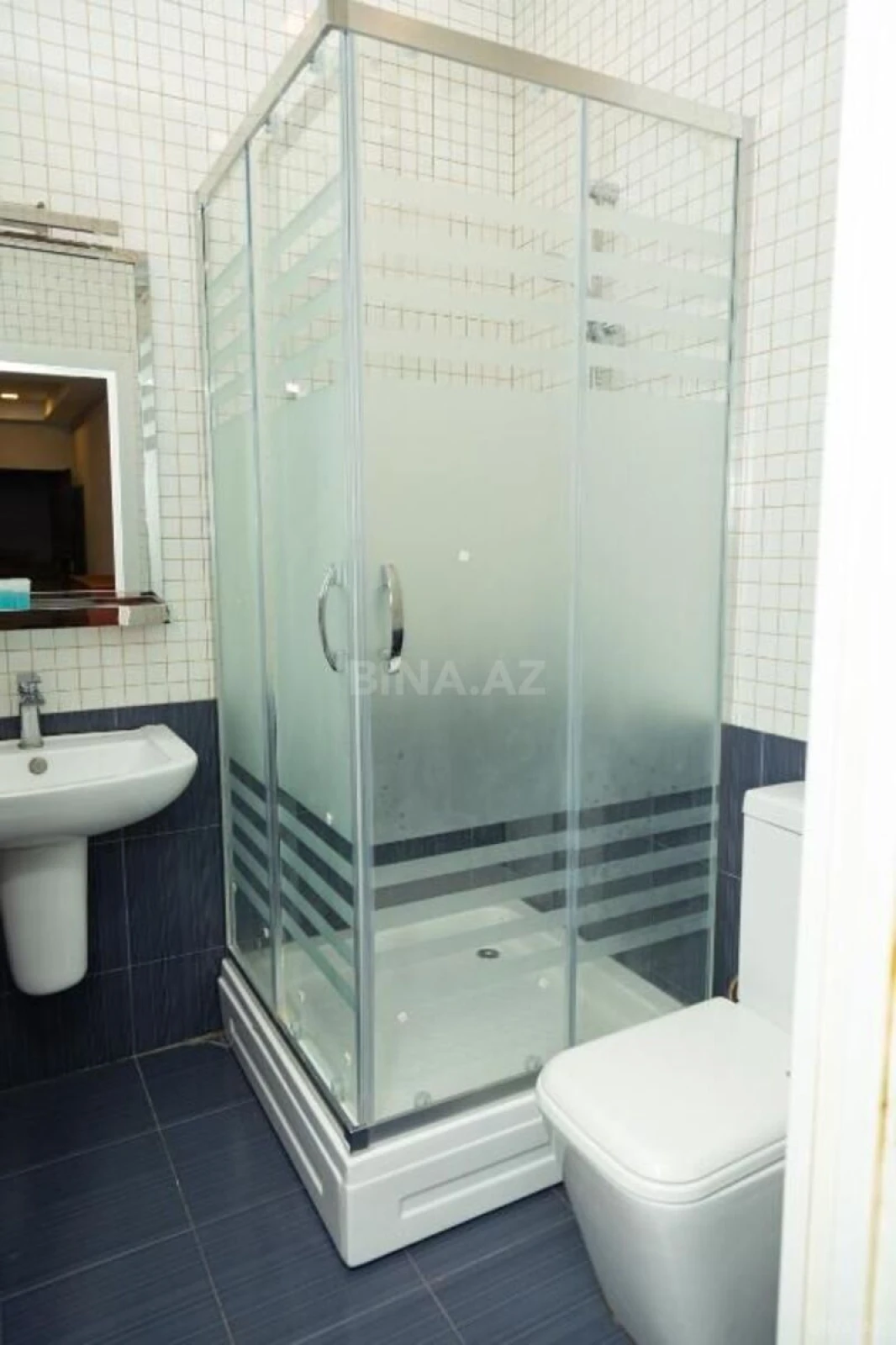 Kirayə verilir 2 otaqlı mənzil 84 m²