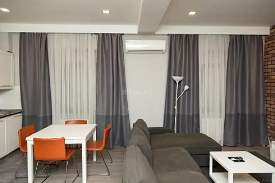 Kirayə verilir 2 otaqlı mənzil 84 m² — Bakı, Sahil qəs. 2 otaq 84.00 m²