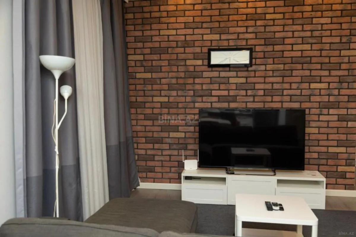 Kirayə verilir 2 otaqlı mənzil 84 m²