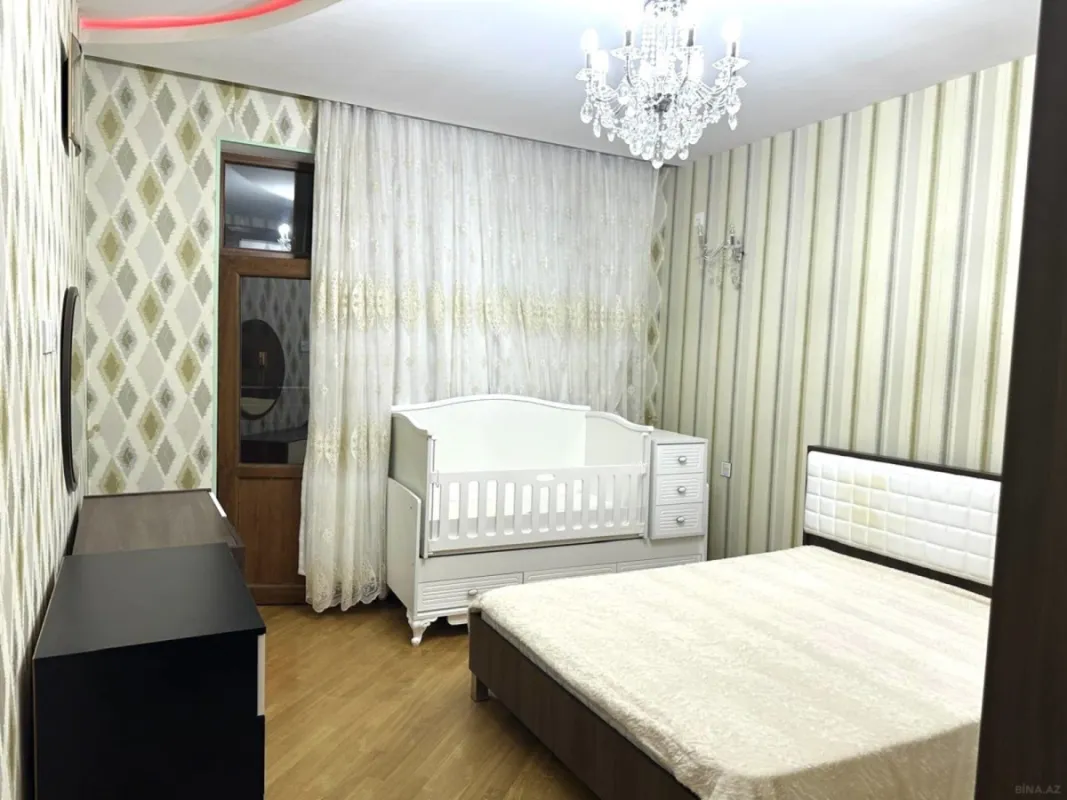 Kirayə verilir 3 otaqlı mənzil 110 m²