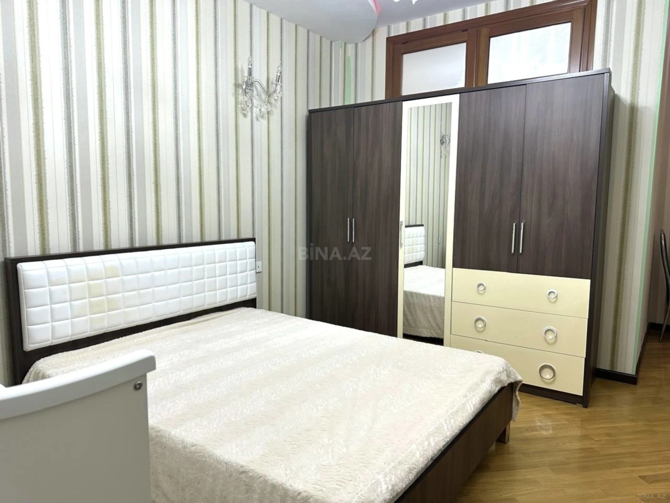 Kirayə verilir 3 otaqlı mənzil 110 m²